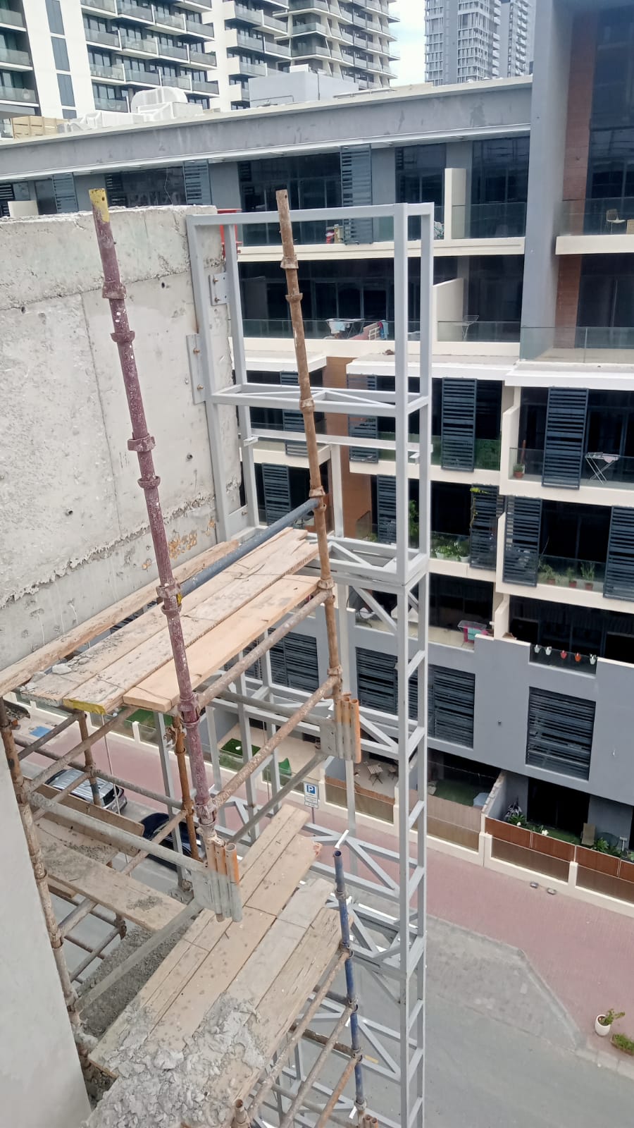 Cladding supporting steel Structure