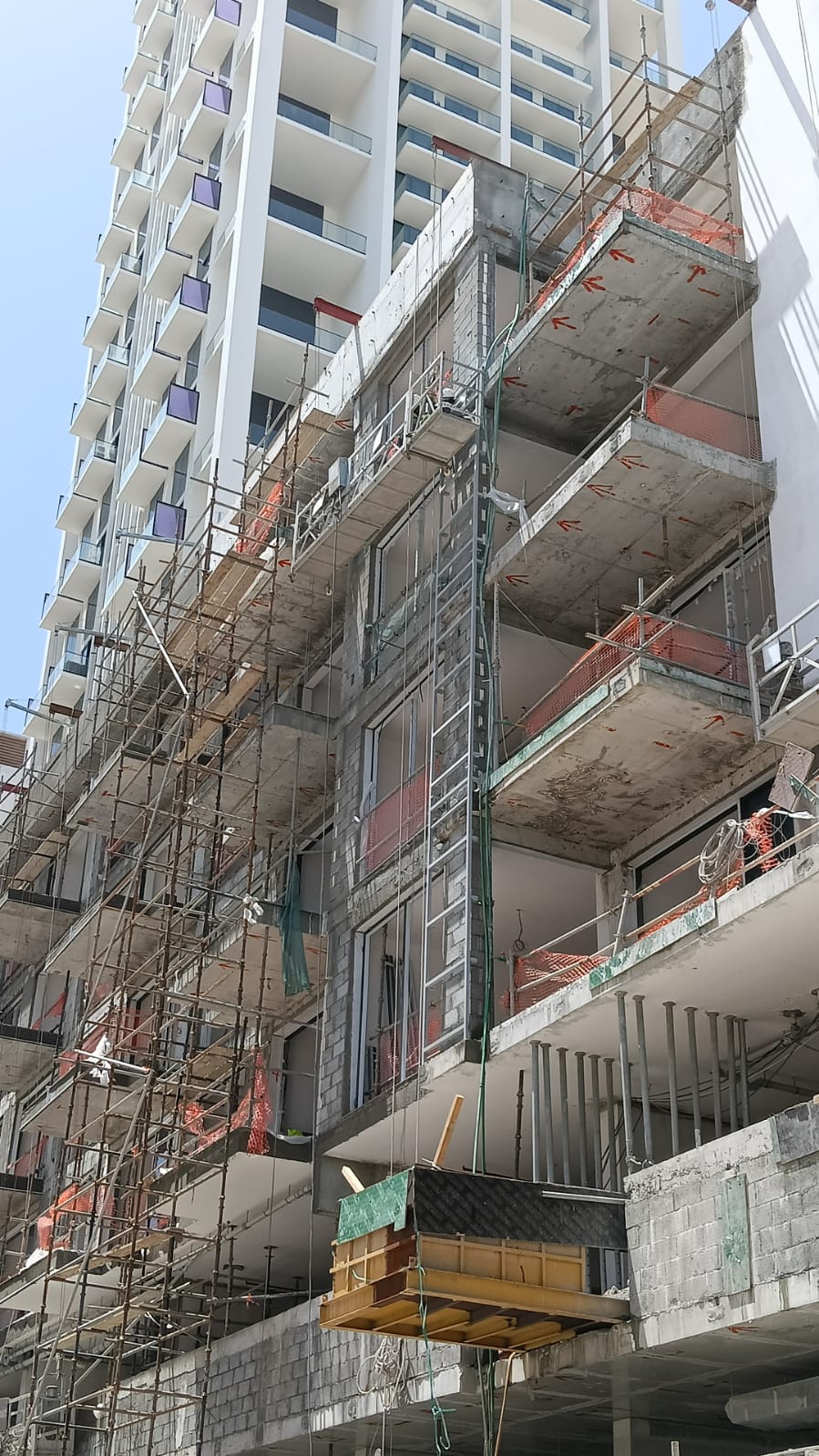Cladding supporting steel Structure