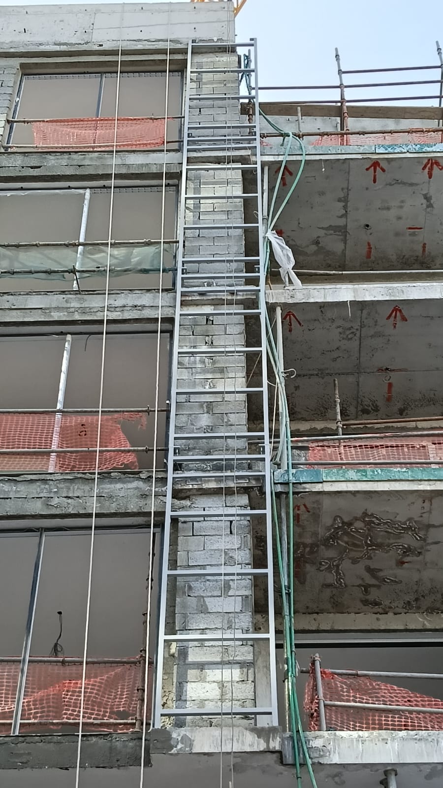 Cladding supporting steel Structure