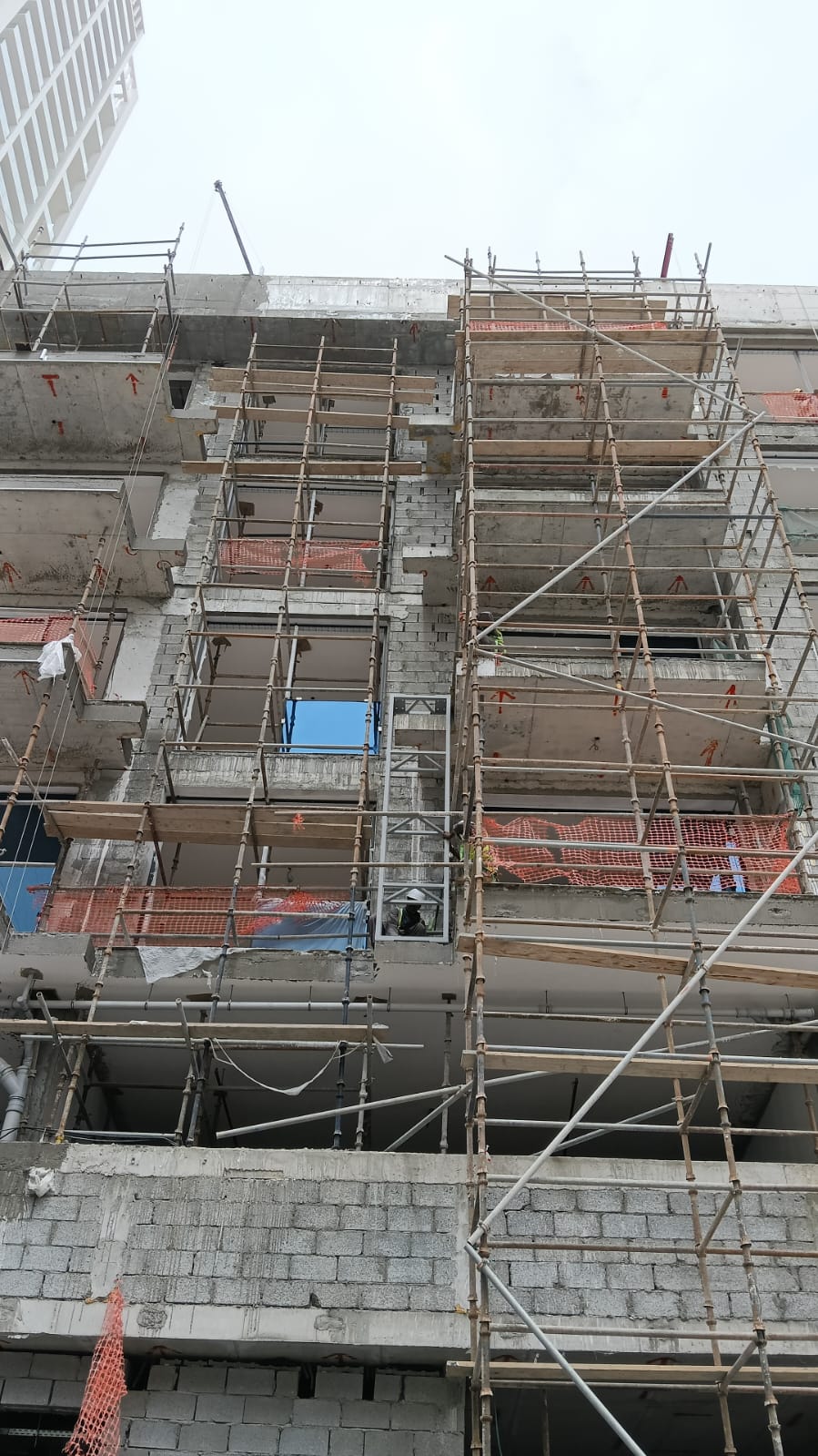 Cladding supporting steel Structure